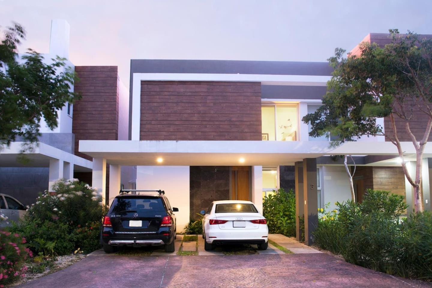 Modern House Surrounded By Nature เมริดา ภายนอก รูปภาพ