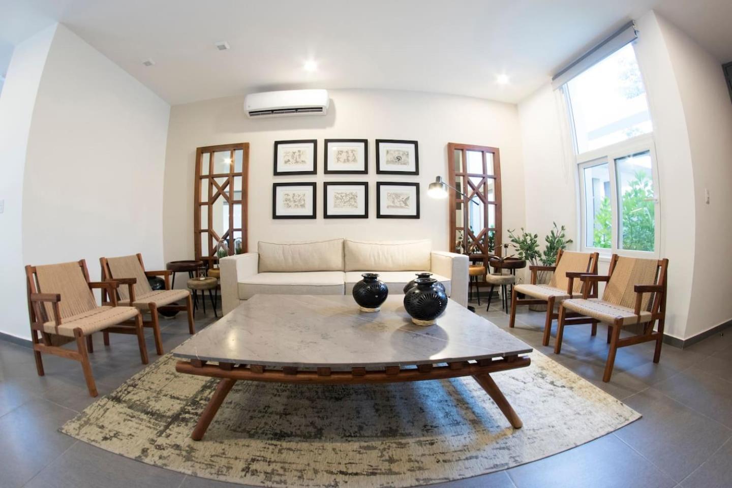 Modern House Surrounded By Nature เมริดา ภายนอก รูปภาพ